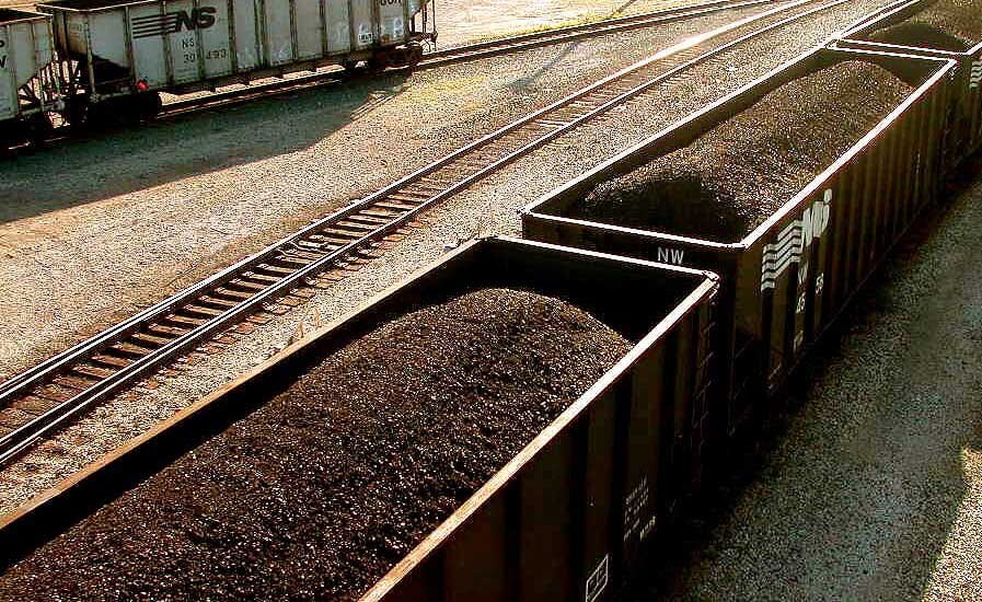 Train Charbon Wikimedia