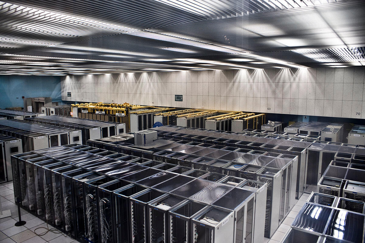 Data Center wikimedia commons