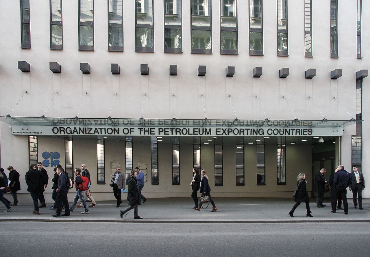 <i class='fa fa-lock' aria-hidden='true'></i> Le cartel élargi des pays producteurs de pétrole, l’Opep+, tente de reprendre le contrôle du marché <i class='fa fa-lock' aria-hidden='true'></i> Le cartel élargi des pays producteurs de pétrole, l’Opep+, tente de reprendre le contrôle du marché