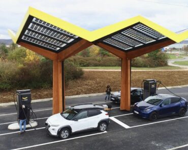 Recharger sa voiture électrique sur une borne rapide d’autoroute peut coûter vraiment cher